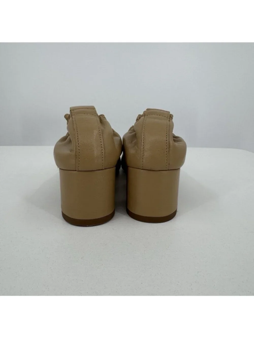 Everlane Italian Leather Day Heel Light Taupe 5 Women's Elastic Back Comfort